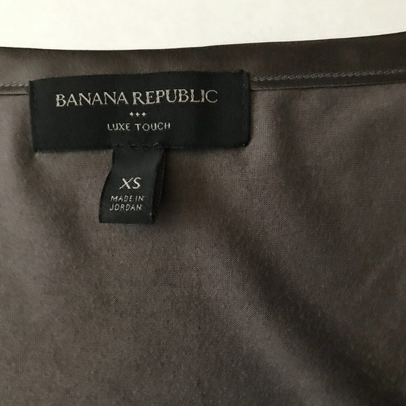 TWO Banana Republic "Luxe Touch" Satin Lined Scoop Neck Tank Gray XS and Black S - Picture 10 of 13